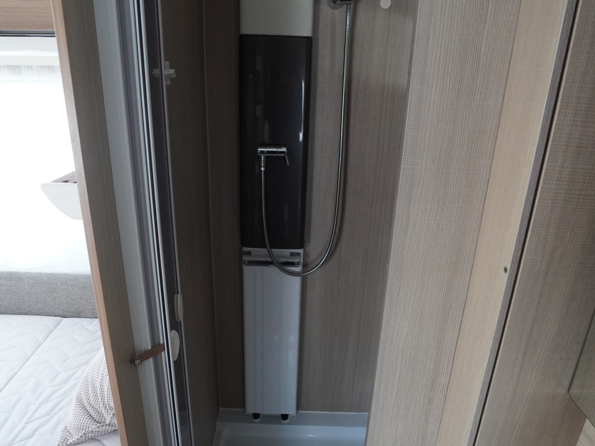 Adria ADORA 572 UT, bild 15 av 17