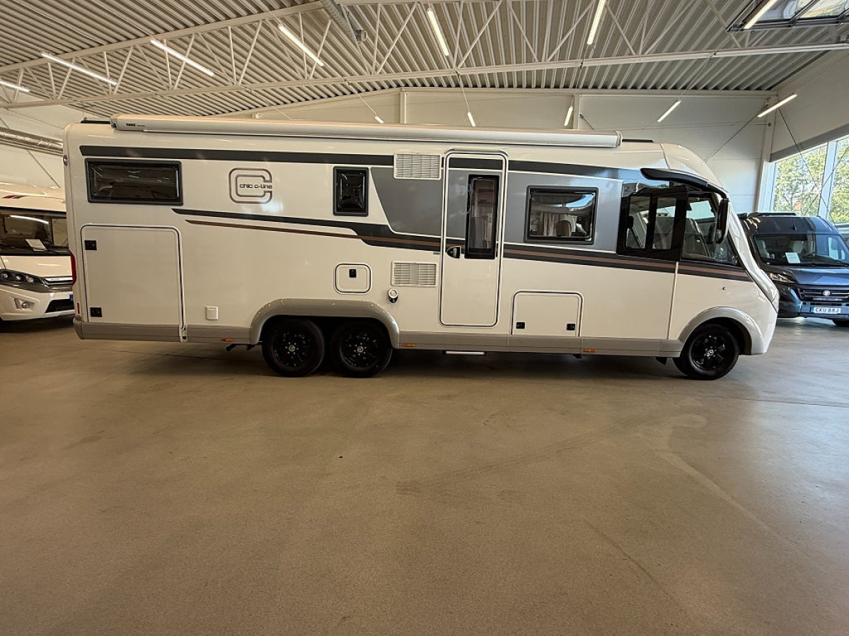 Carthago Chic c-line 5.9 XL LE *Dragkrok*MB*Solcell*, bild 2 av 21