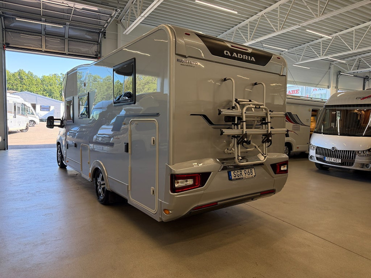 Adria Matrix 670 SC Supreme *Elektriska stödben*AC*Solcell*, bild 4 av 19