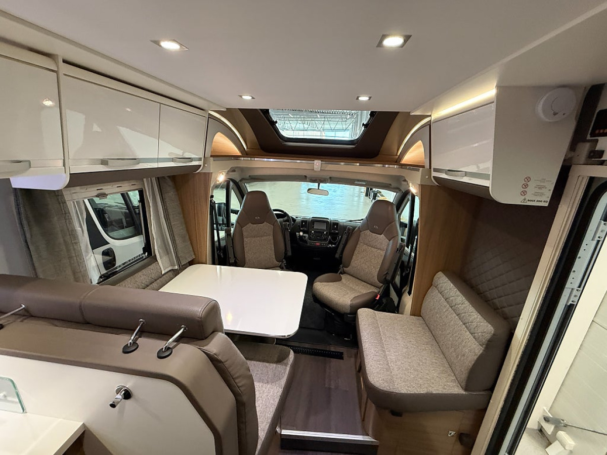 Adria Matrix 670 SC Supreme *Elektriska stödben*AC*Solcell*, bild 8 av 19