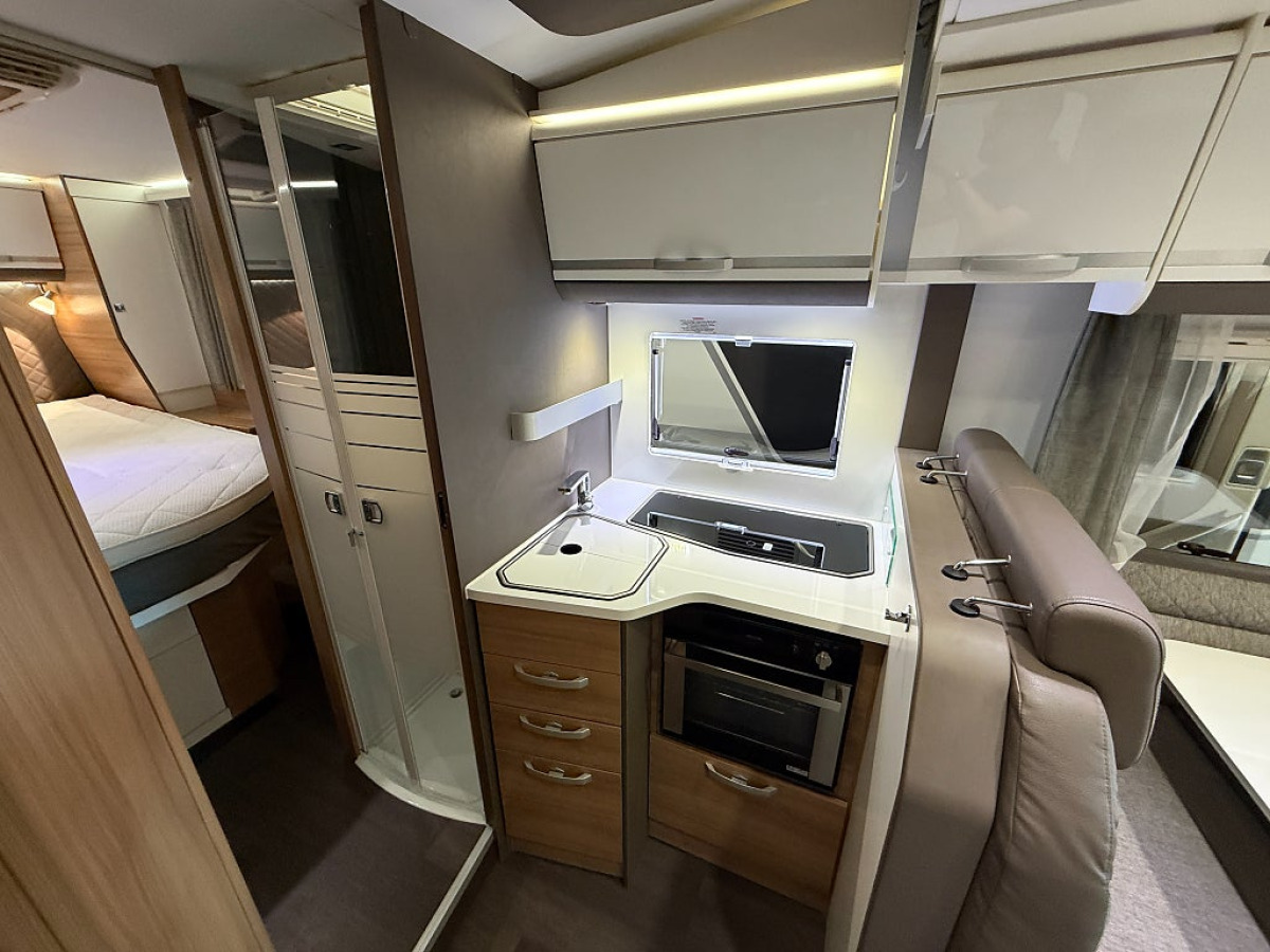 Adria Matrix 670 SC Supreme *Elektriska stödben*AC*Solcell*, bild 10 av 19
