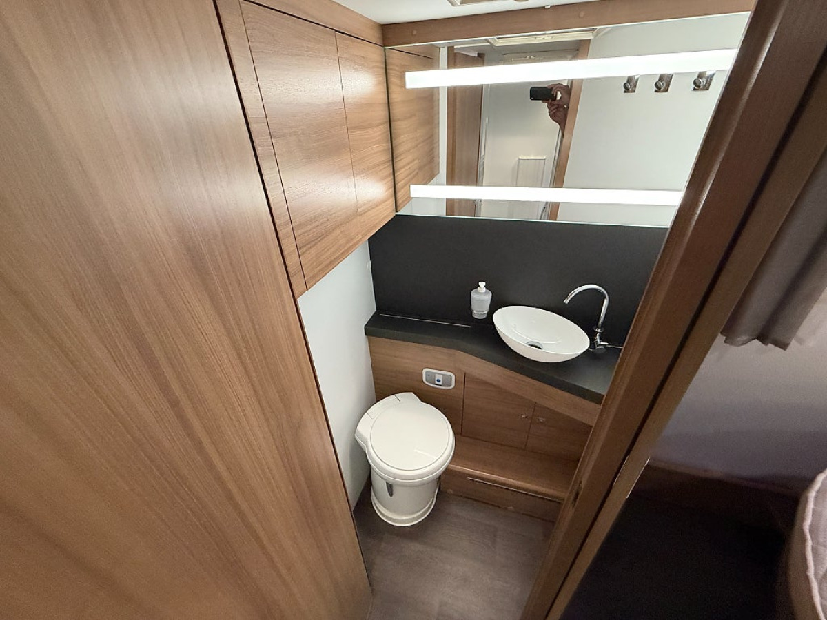 Adria Matrix 670 SC Supreme *Elektriska stödben*AC*Solcell*, bild 13 av 19