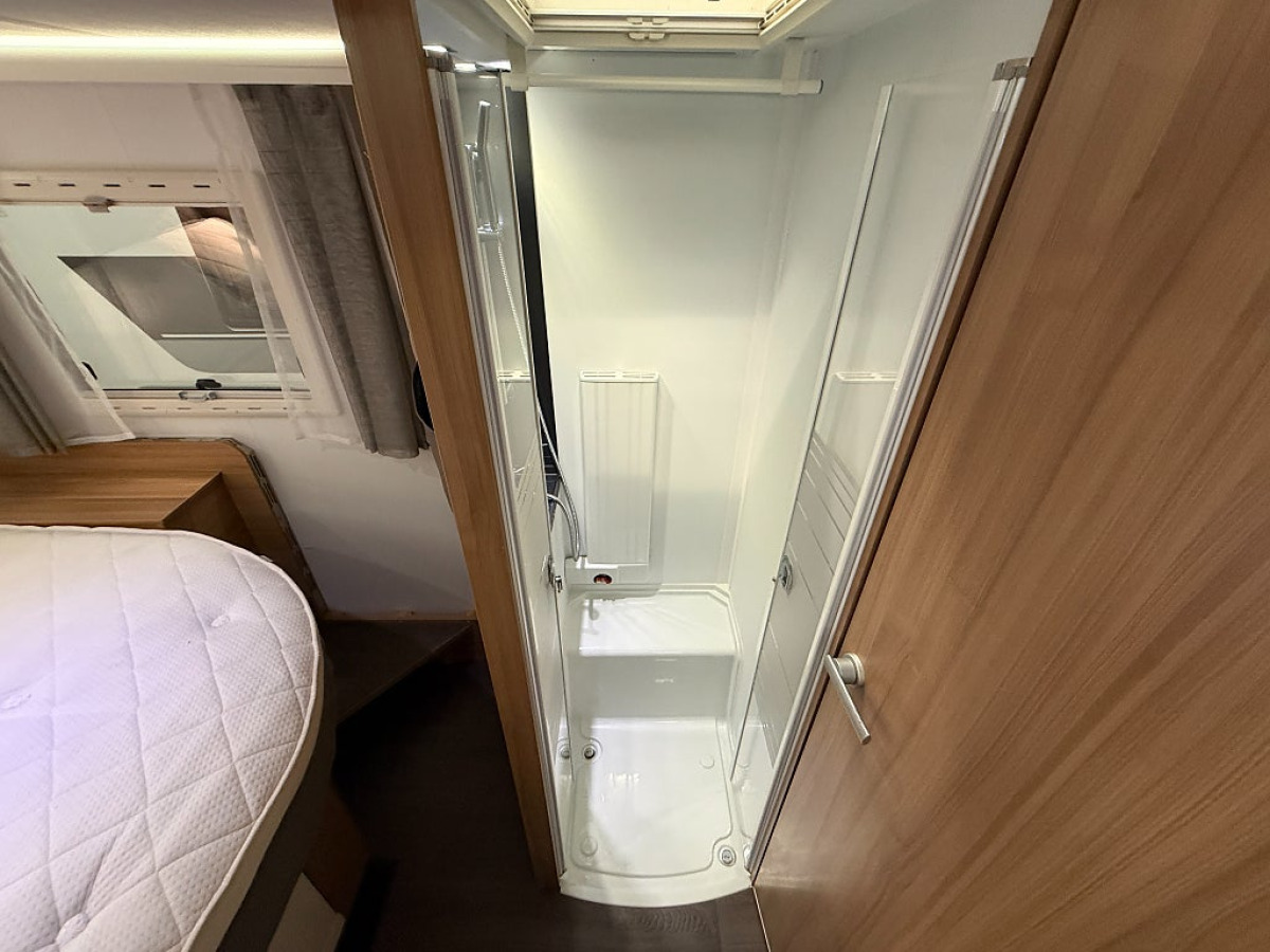Adria Matrix 670 SC Supreme *Elektriska stödben*AC*Solcell*, bild 15 av 19