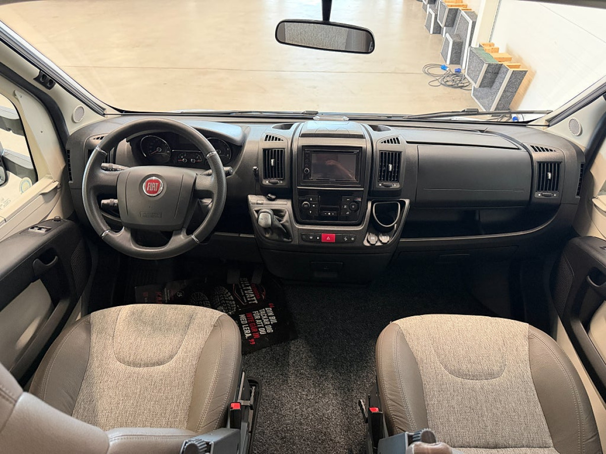 Adria Matrix 670 SC Supreme *Elektriska stödben*AC*Solcell*, bild 17 av 19