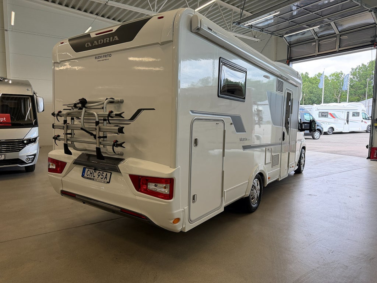 Adria Matrix Plus 670 SC *ALDE*Taksäng*Queenbed*, bild 3 av 18