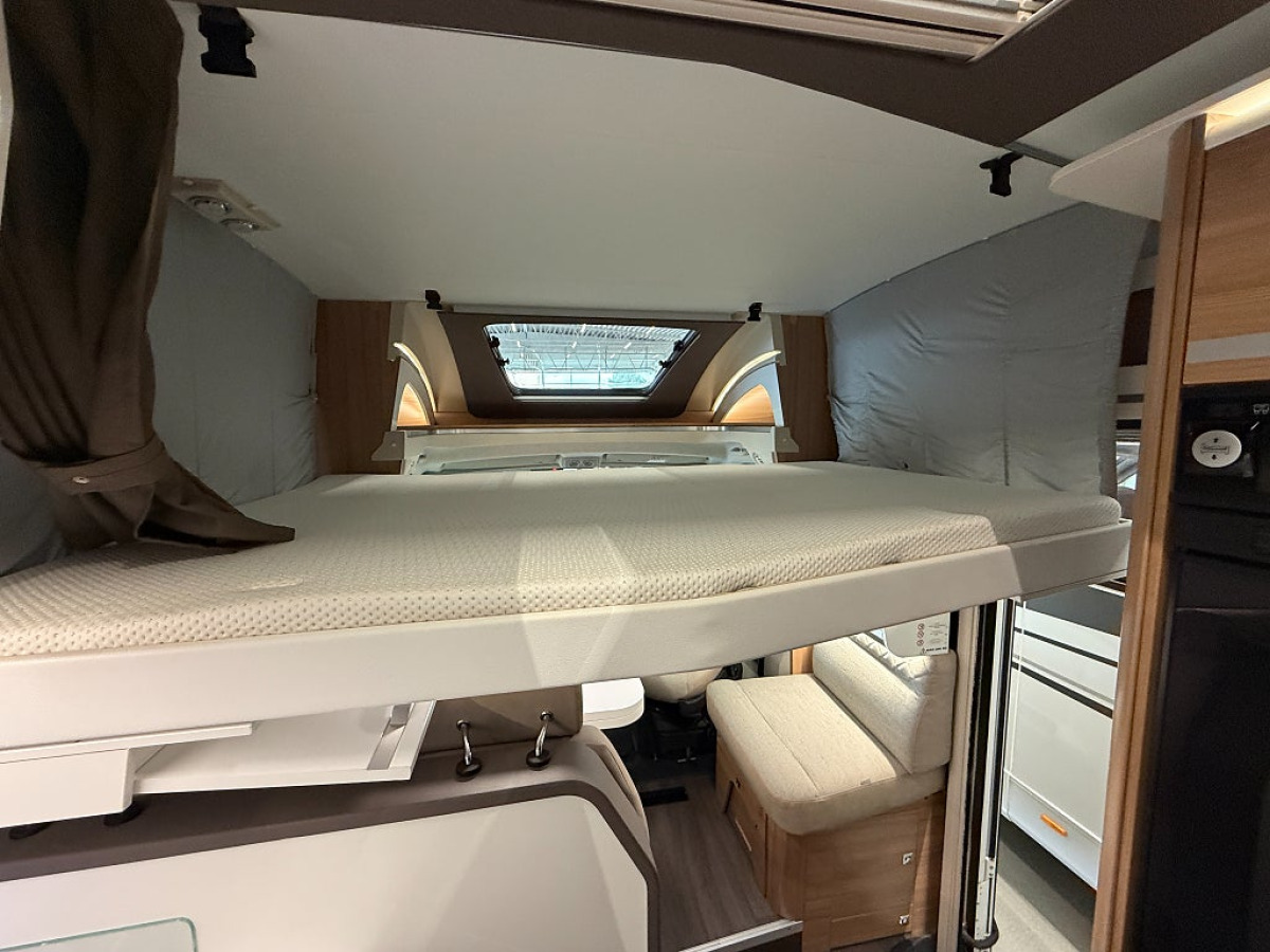 Adria Matrix Plus 670 SC *ALDE*Taksäng*Queenbed*, bild 15 av 18