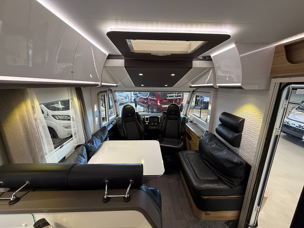 Adria Sonic Supreme 810 SC *AC*Automat*Skinnklädsel*, bild 8 av 19