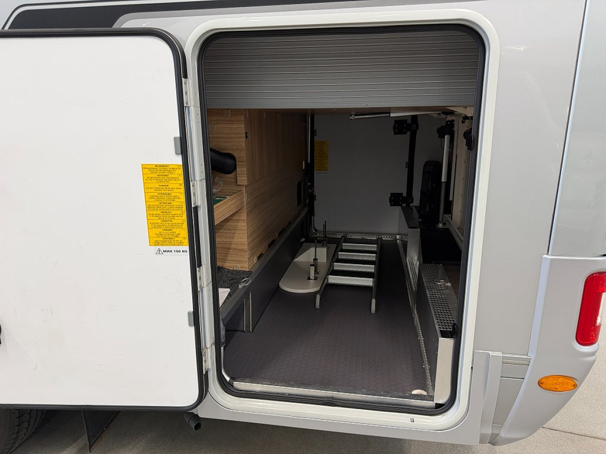 Adria Sonic Supreme 810 SC *AC*Automat*Skinnklädsel*, bild 19 av 19