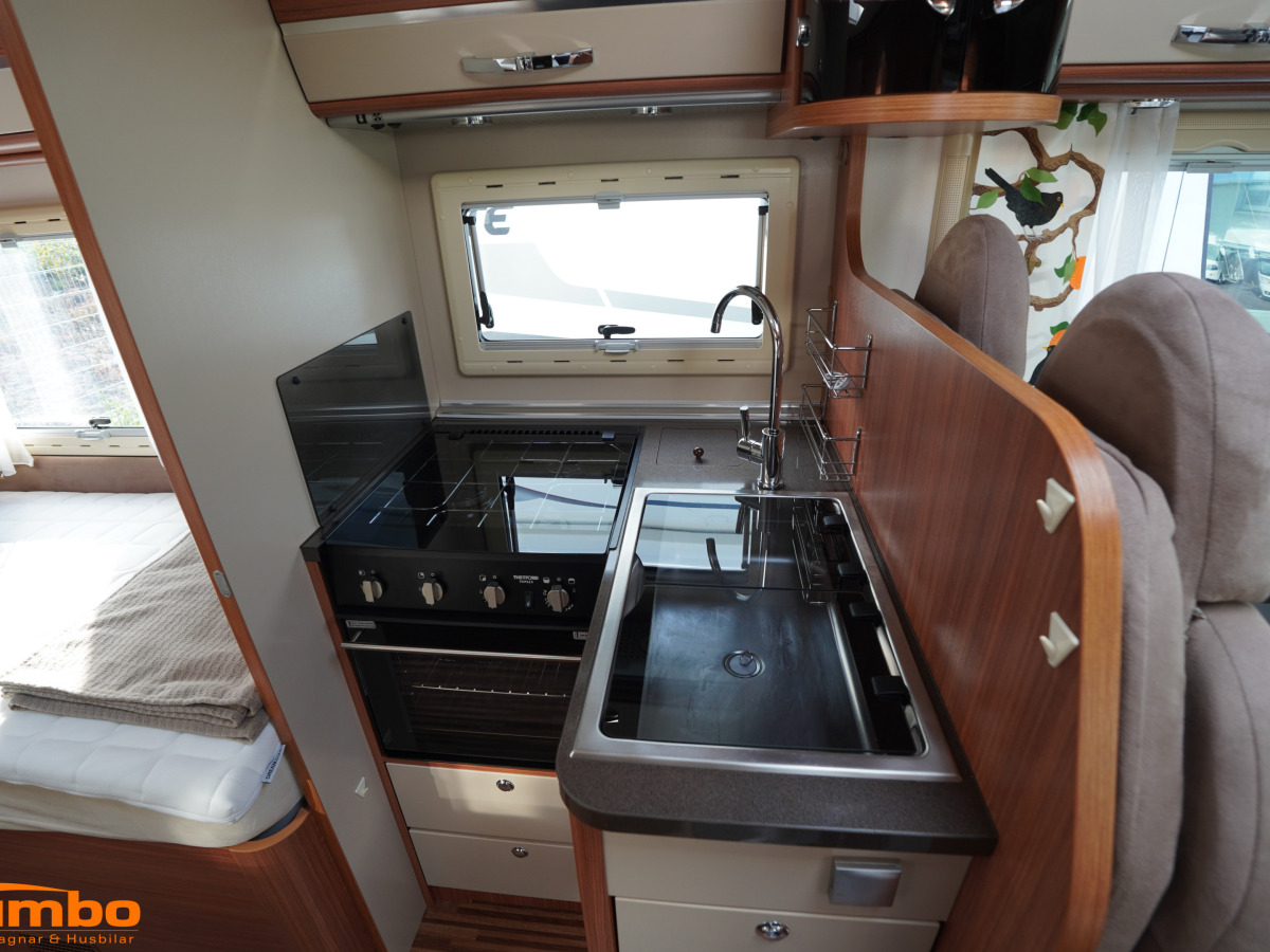 Adria CORAL S 670 SLT, bild 6 av 19