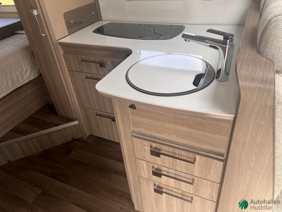 KABE 740 LXL / AC -bodel / EXTRA-Öppet Lördag Söndag, bild 8 av 11