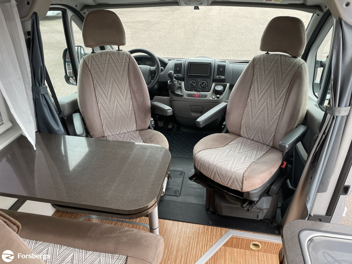 Adria TWIN 600 // Solcell, bild 5 av 23