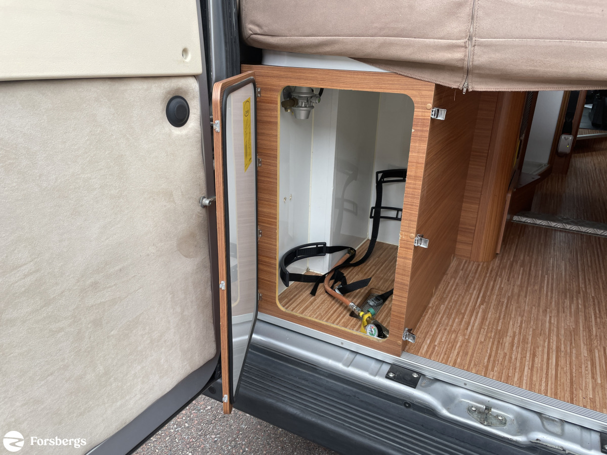 Adria TWIN 600 // Solcell, bild 8 av 23