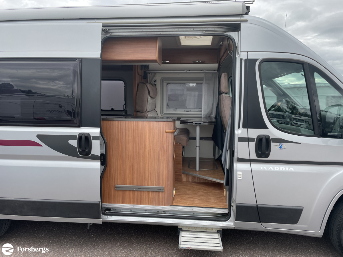 Adria TWIN 600 // Solcell, bild 10 av 23