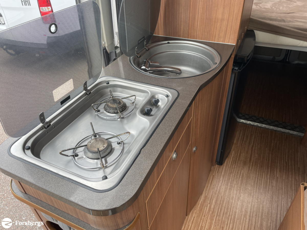 Adria TWIN 600 // Solcell, bild 14 av 23