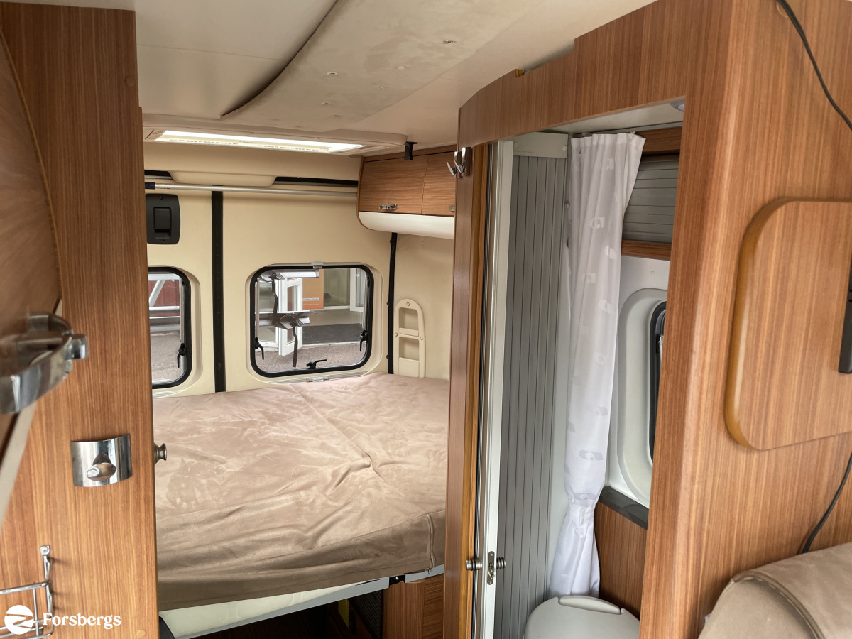 Adria TWIN 600 // Solcell, bild 15 av 23
