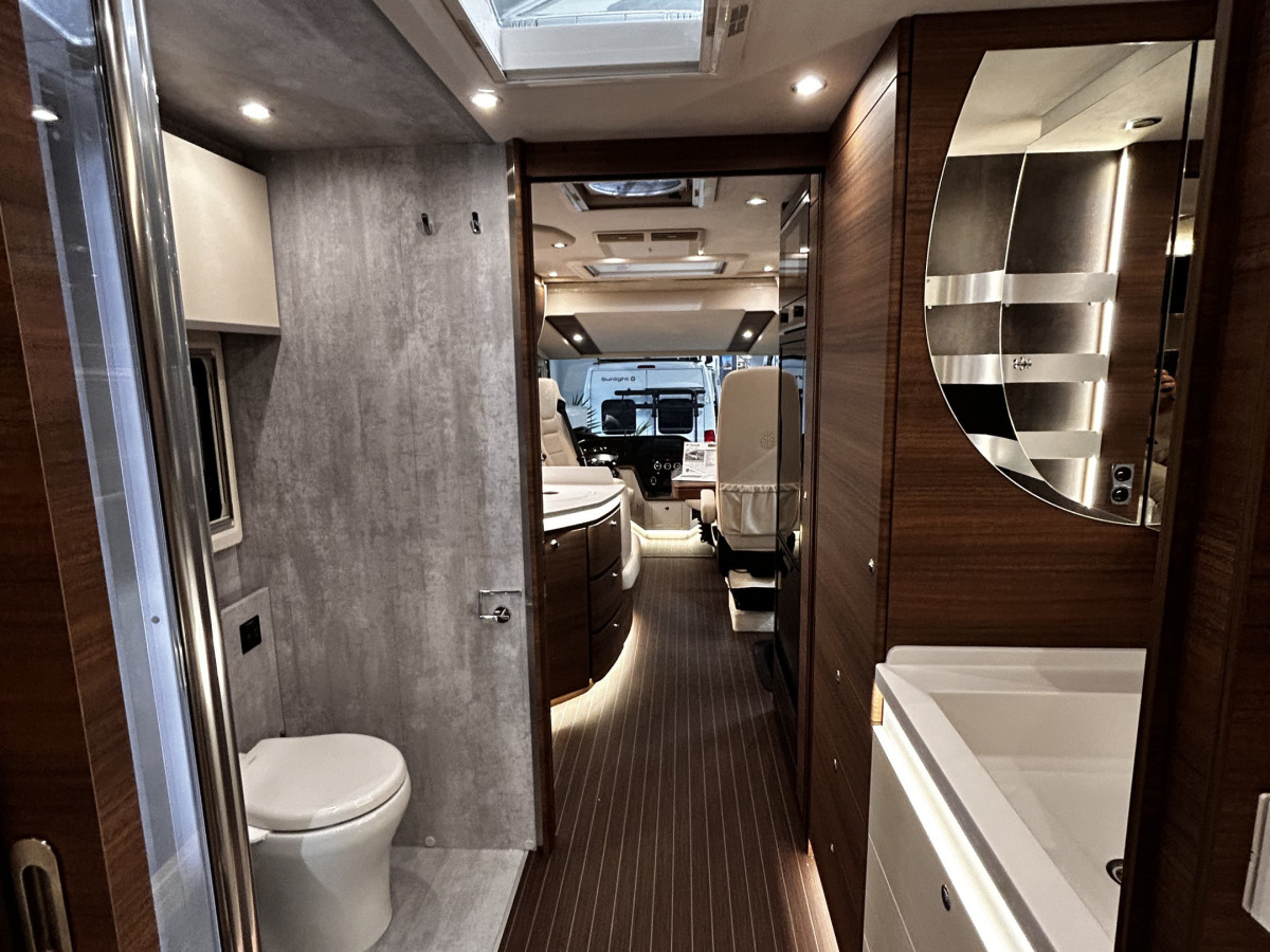 Concorde Carver 850 LI - GSR 2 - MY2027 - Ny Design, bild 19 av 20