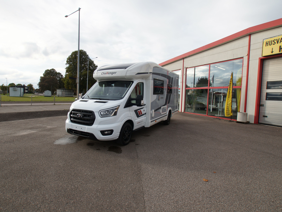 Challenger Challenger 260 Graphite Edition Ford 165Hk, bild 1 av 14