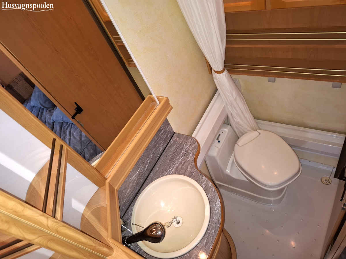KABE BRILJANT XL KS Dubbelbädd, Förtält, bild 9 av 10