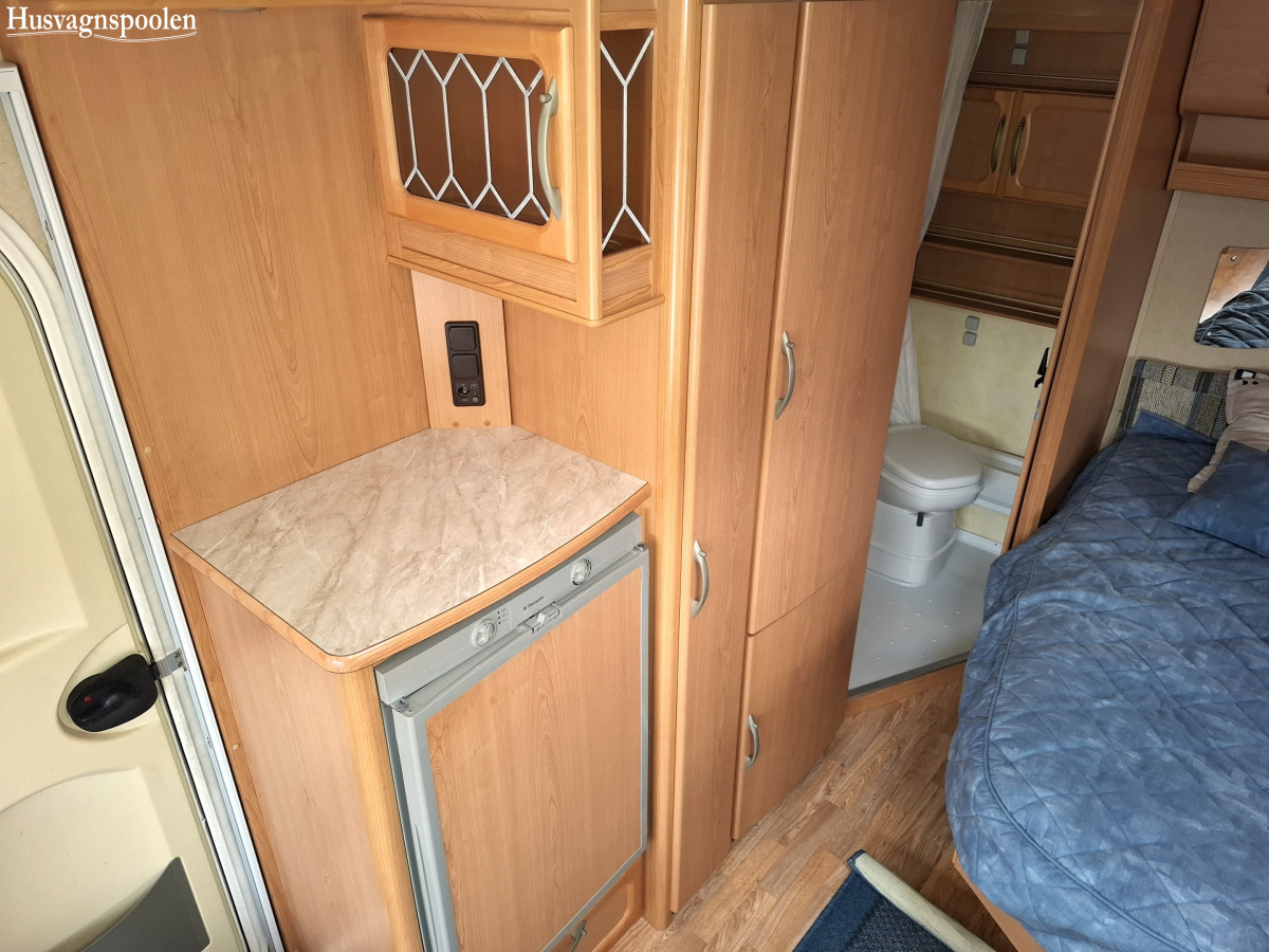KABE BRILJANT XL KS Dubbelbädd, Förtält, bild 10 av 10