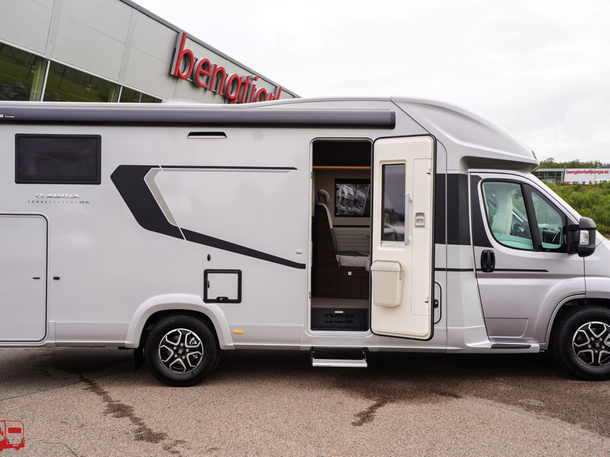 Adria CORAL SUPREME 670 SL - Fiat MultiJet3 140HP (103kW) HD 43H, bild 4 av 45
