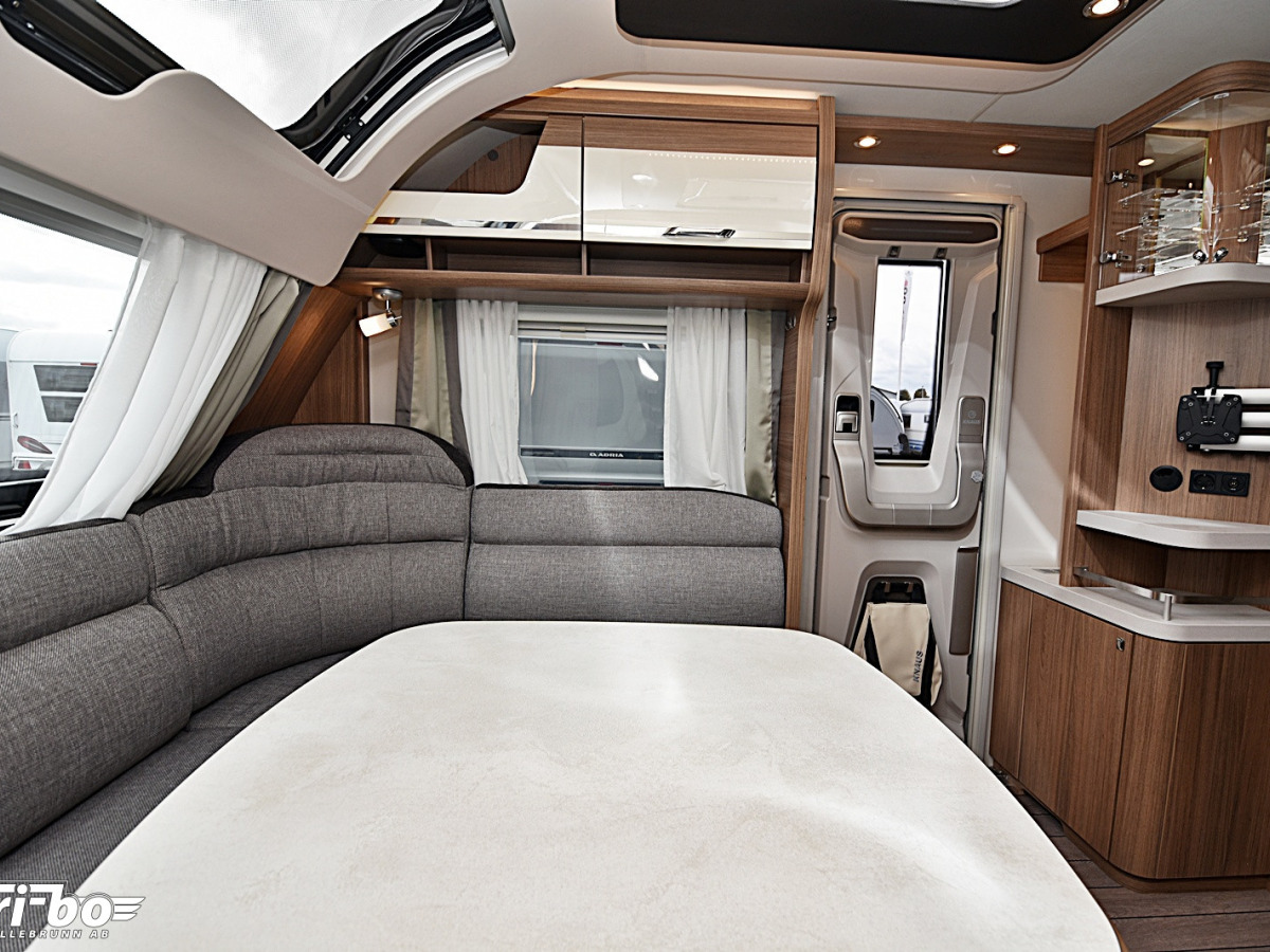 Knaus 580 UF Scandinavian Selection, Dubbelbädd, bild 7 av 25