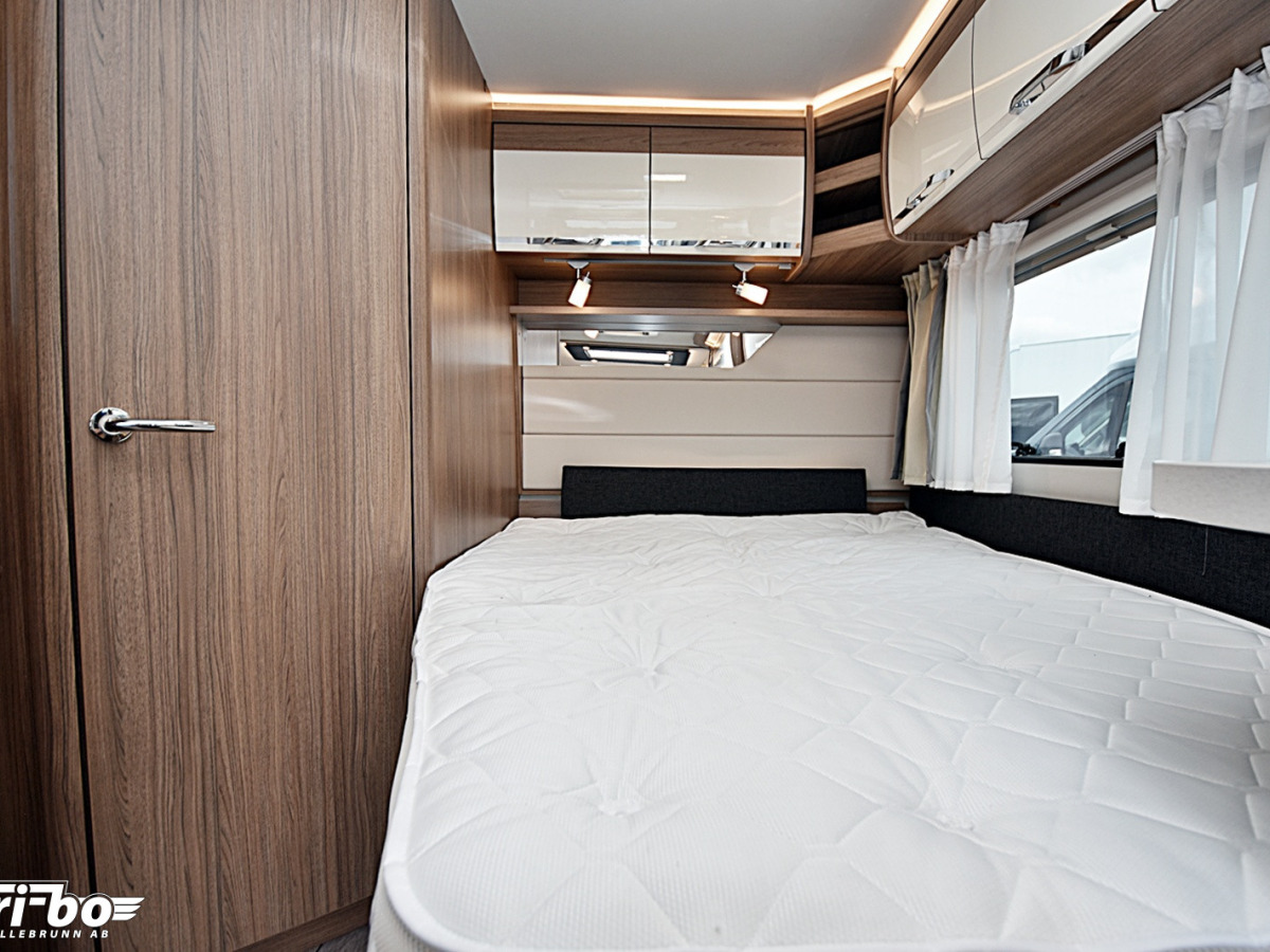 Knaus 580 UF Scandinavian Selection, Dubbelbädd, bild 12 av 25
