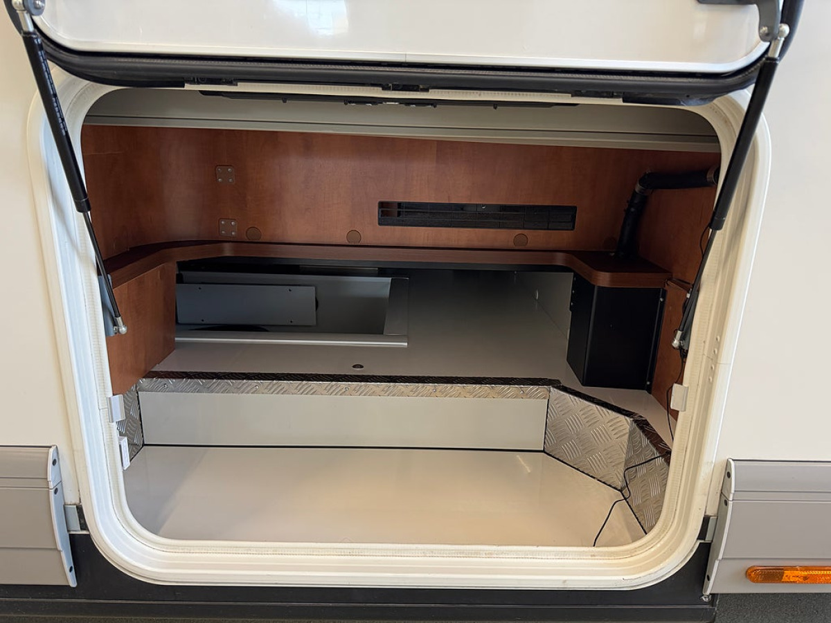 Carthago Chic C-line I 6.2 QB XL *BEG KAMPANJ*, bild 18 av 21