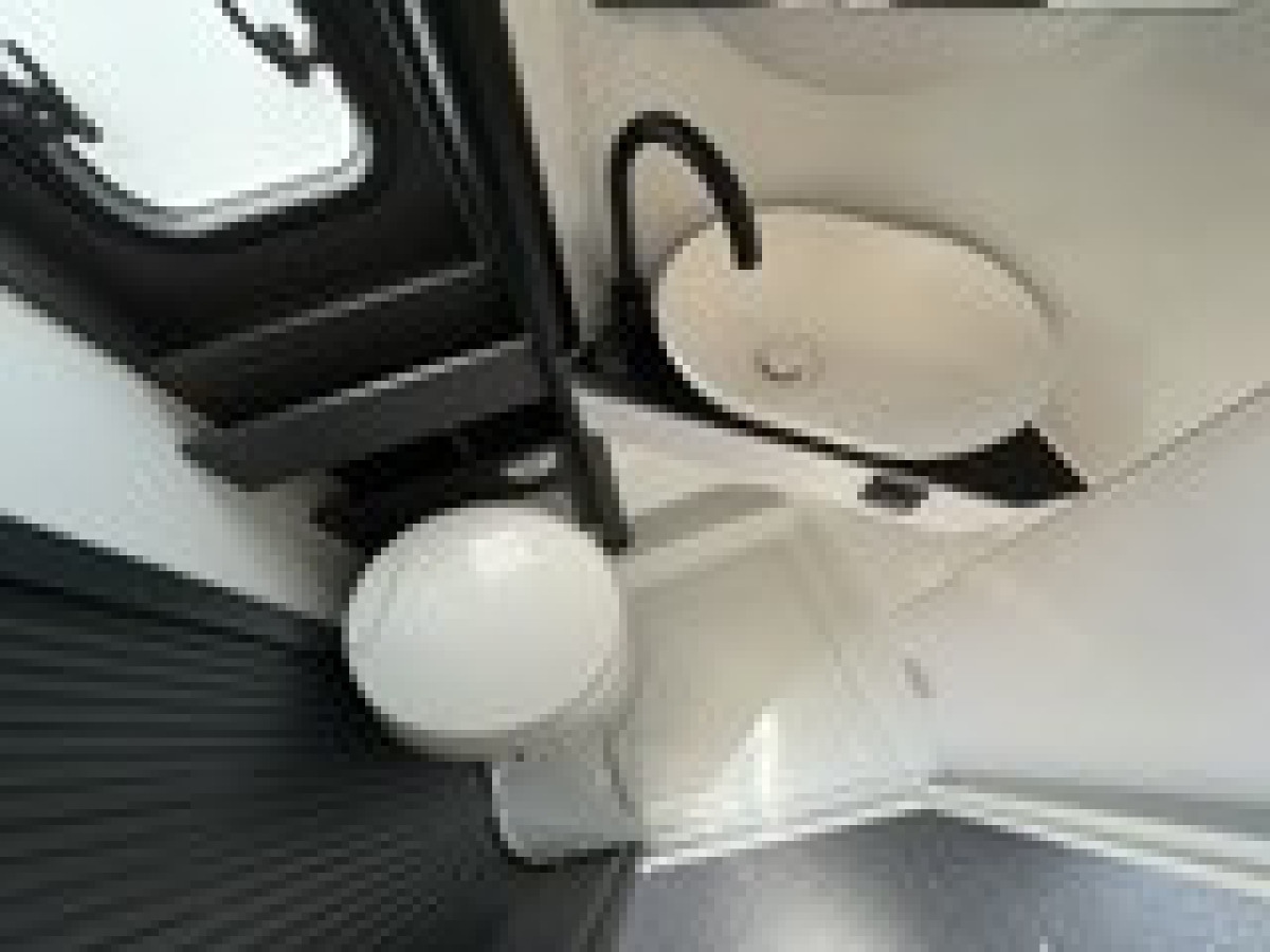Adria TWIN 640SLB, bild 4 av 5