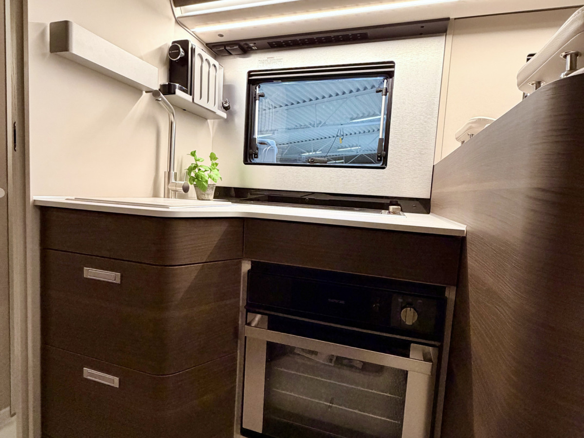 Adria Coral Supreme 670 SL, bild 10 av 19
