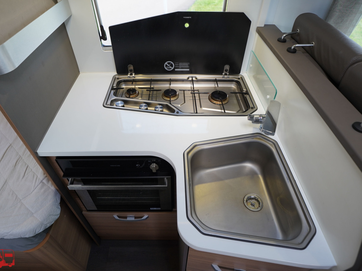 Adria MATRIX 670 SLT Låga enkelsängar ALDE Automat, bild 12 av 41