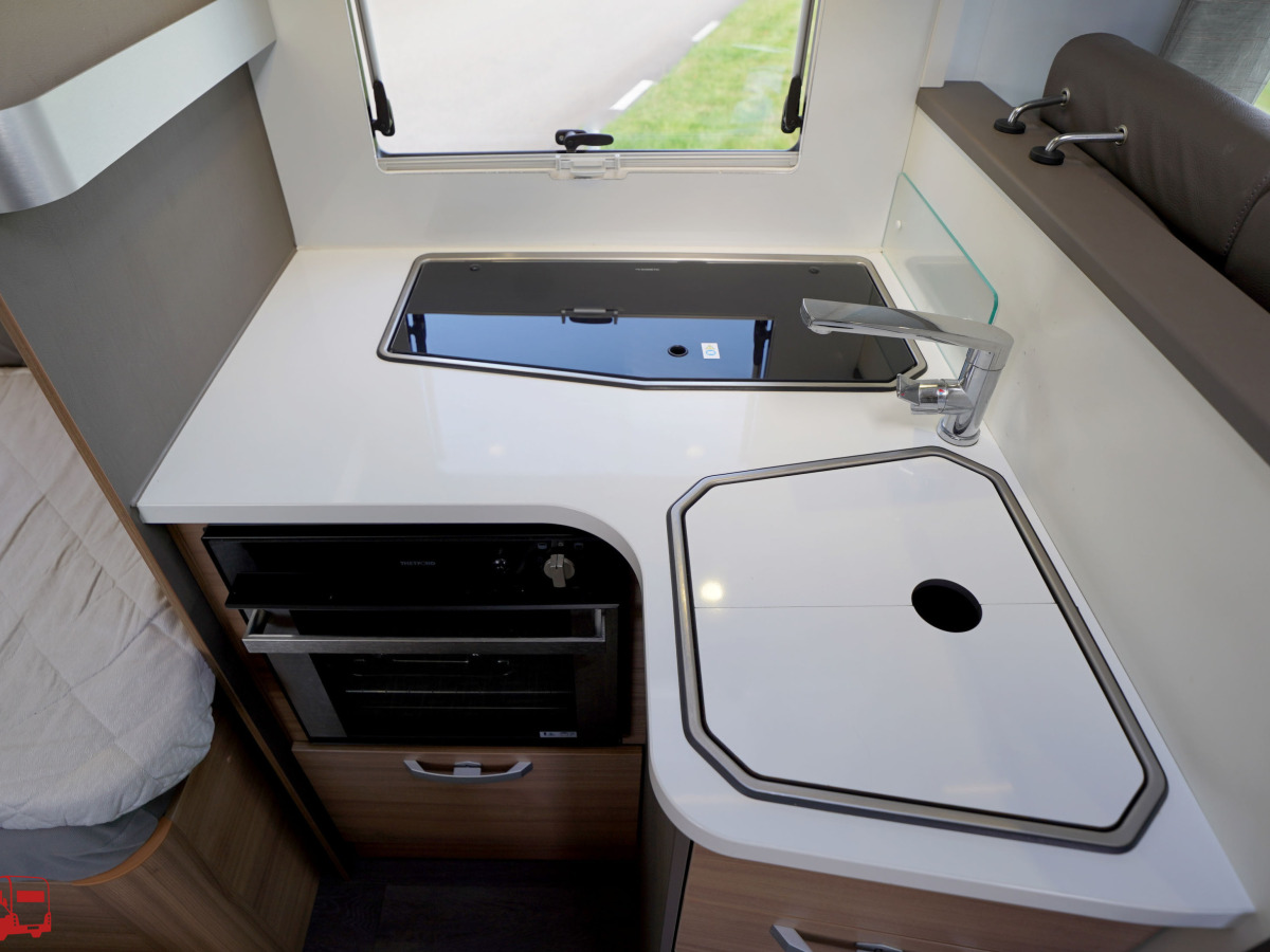 Adria MATRIX 670 SLT Låga enkelsängar ALDE Automat, bild 11 av 41