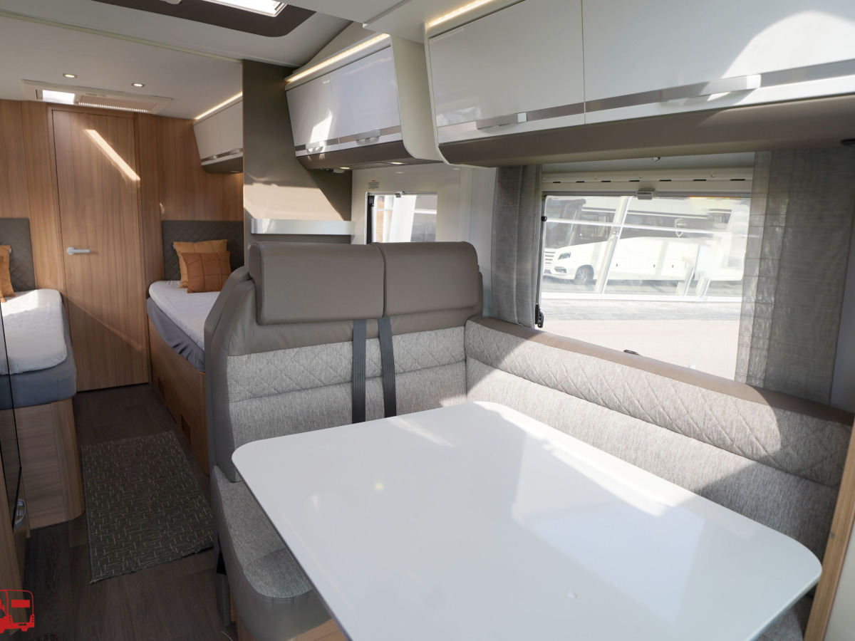 Adria MATRIX 670 SLT Låga enkelsängar ALDE Automat, bild 8 av 41