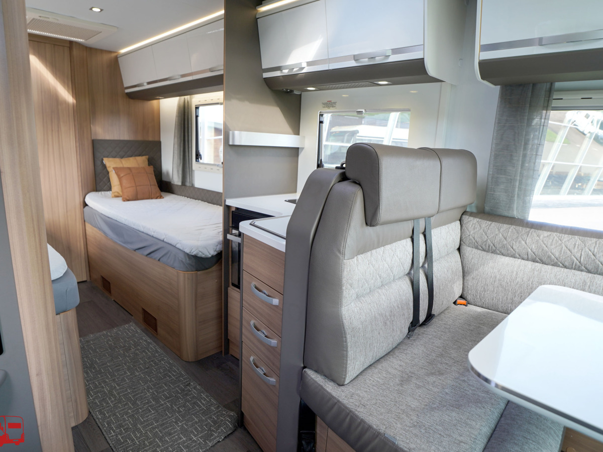 Adria MATRIX 670 SLT Låga enkelsängar ALDE Automat, bild 10 av 41