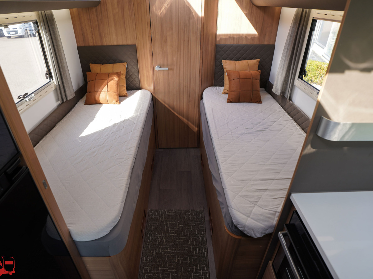 Adria MATRIX 670 SLT Låga enkelsängar ALDE Automat, bild 14 av 41