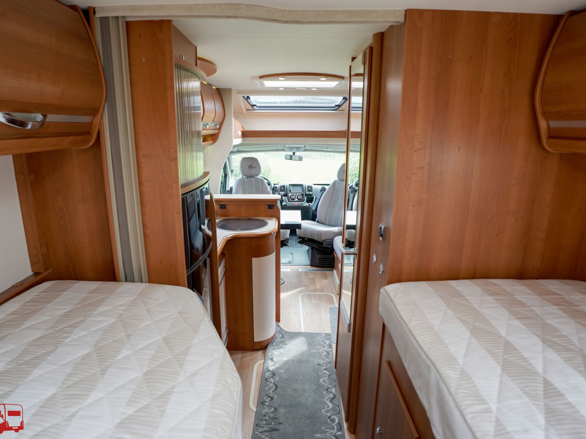 Rapido 766 DF Långbäddar ALDE, bild 15 av 39