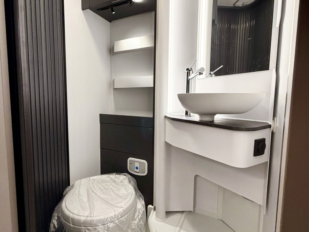 Adria COMPACT SELECT DL, bild 14 av 17