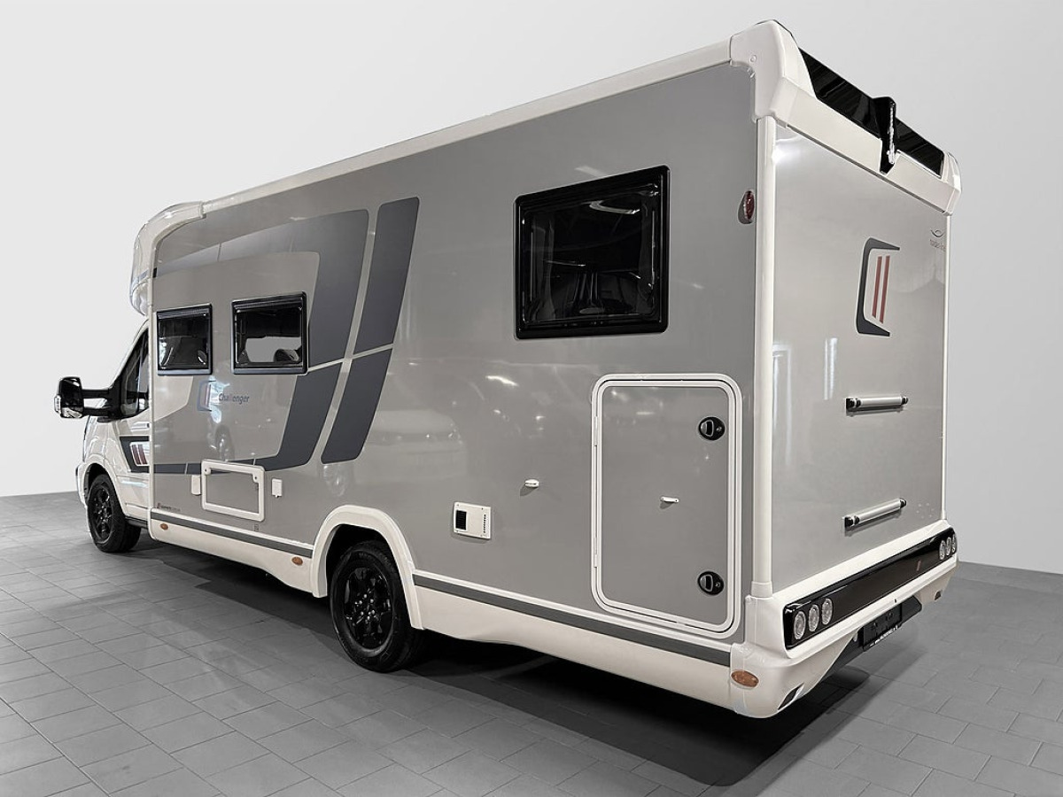 CHALLENGER 317 Graphite Edition 165hk AUTOMAT Långbädd Face-to-Face Adaptiv, bild 21 av 34