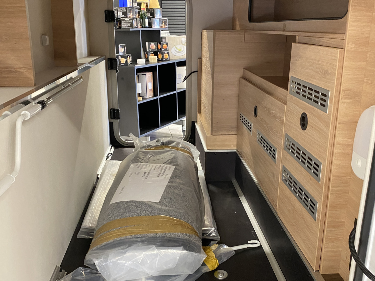 Knaus Live Wave 700 LX Platinum Selection kampanj, bild 17 av 19