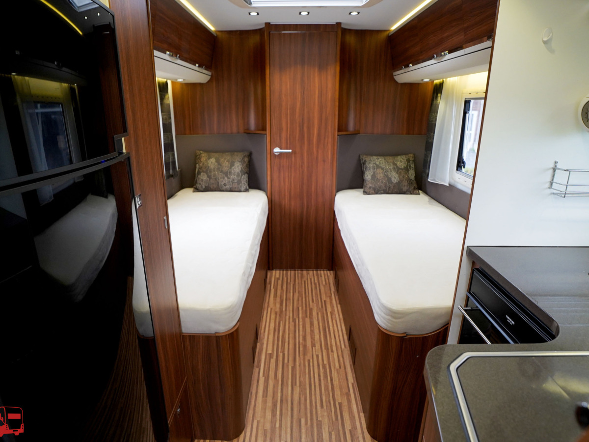 Adria CORAL S 670 SLT Låga enkelsängar ALDE, bild 13 av 40