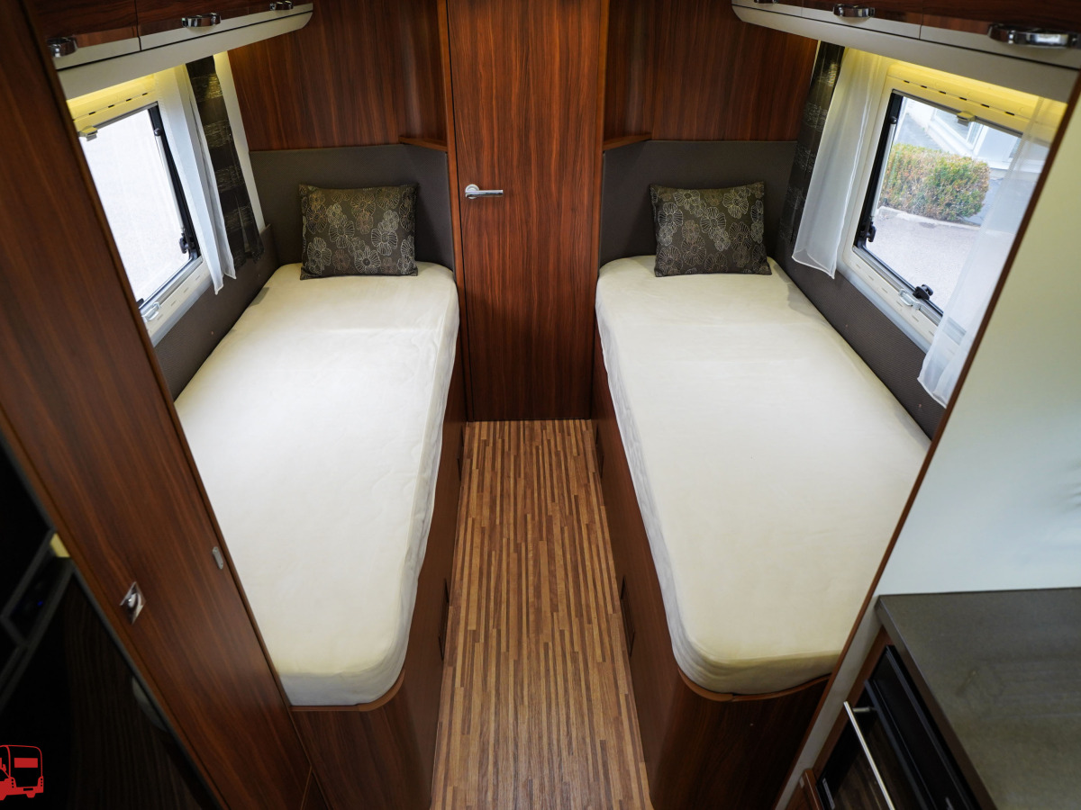 Adria CORAL S 670 SLT Låga enkelsängar ALDE, bild 14 av 40