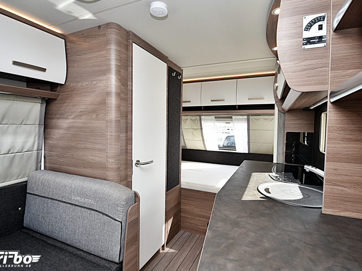 Knaus 420 QD Sport Silver Selection, Dubbelbädd, bild 5 av 24