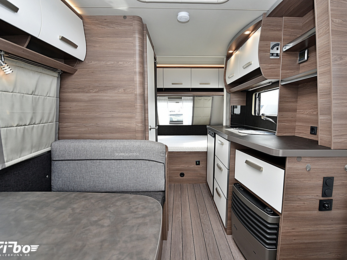 Knaus 420 QD Sport Silver Selection, Dubbelbädd, bild 6 av 24