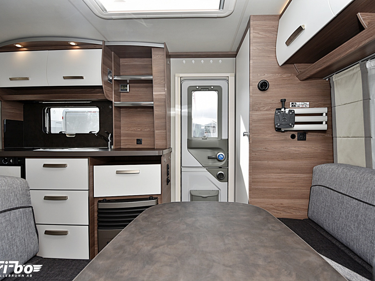 Knaus 420 QD Sport Silver Selection, Dubbelbädd, bild 8 av 24