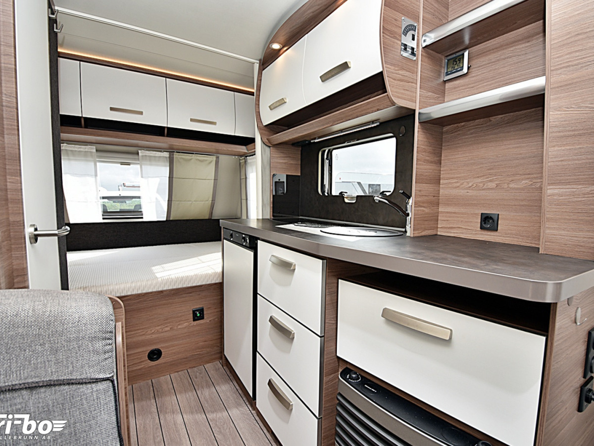 Knaus 420 QD Sport Silver Selection, Dubbelbädd, bild 9 av 24