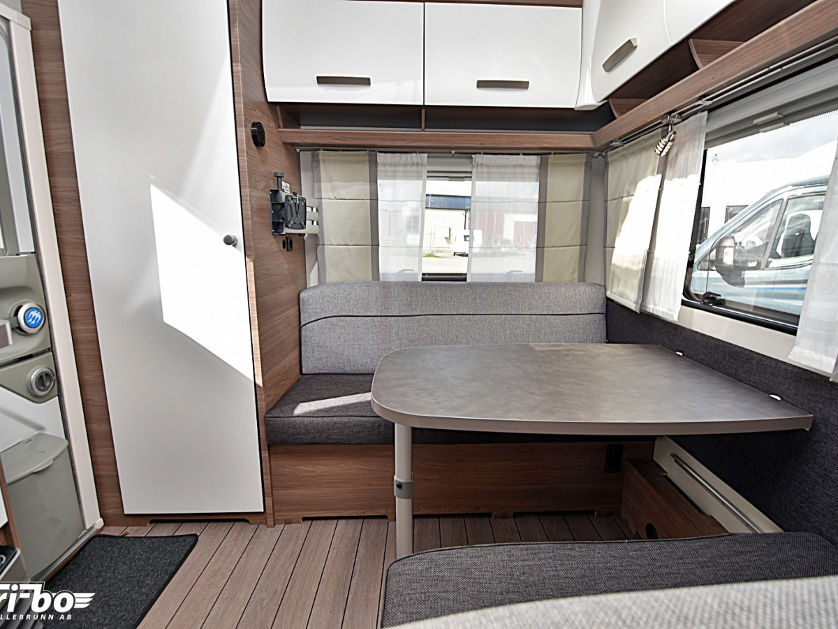 Knaus 420 QD Sport Silver Selection, Dubbelbädd, bild 17 av 24