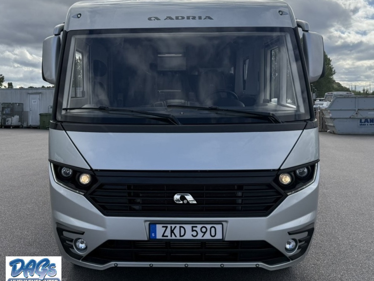 Adria Sonic Supreme 810 SC, bild 5 av 32