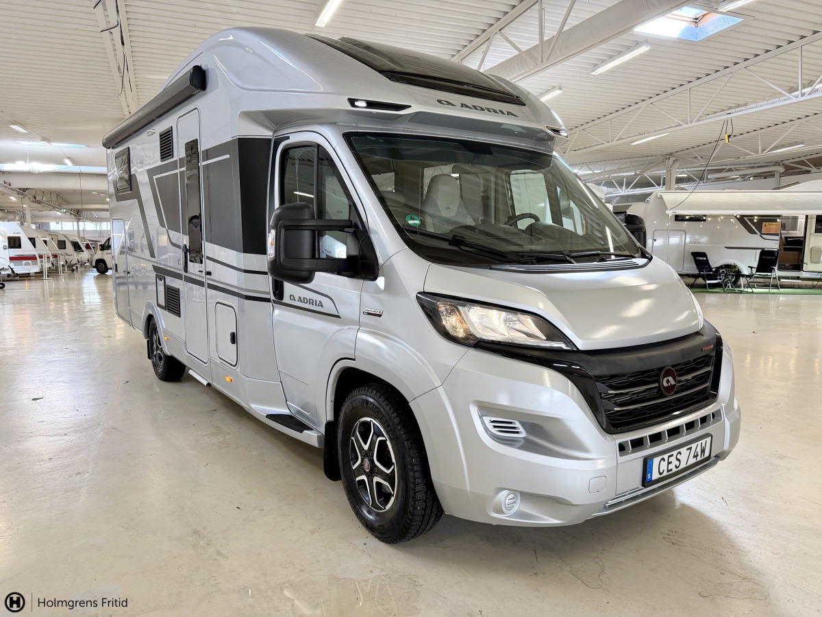 Adria MATRIX SUPREME 670 SL, bild 1 av 19