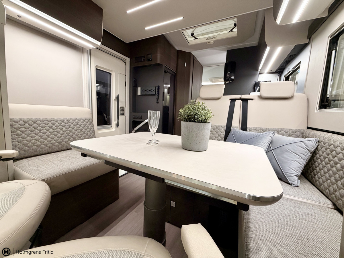Adria MATRIX SUPREME 670 SL, bild 9 av 19