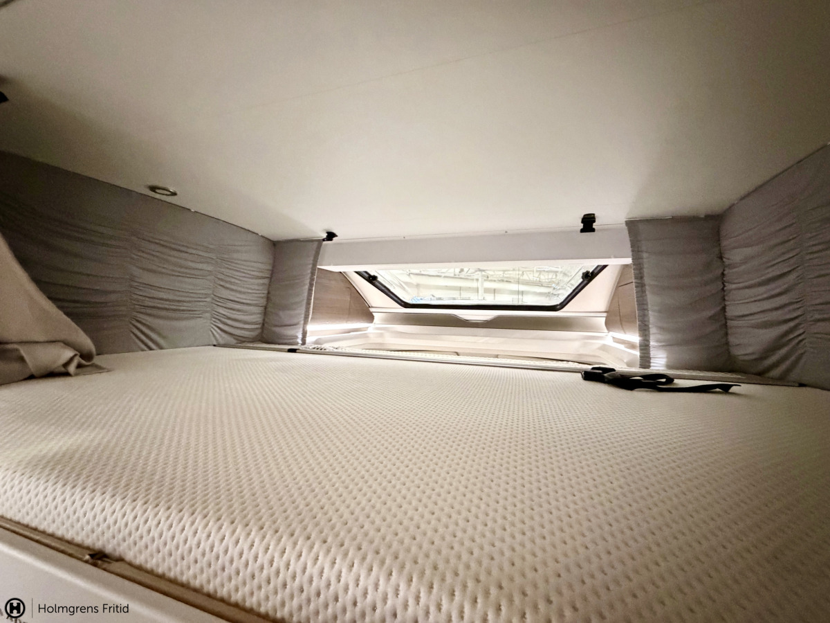 Adria MATRIX SUPREME 670 SL, bild 17 av 19