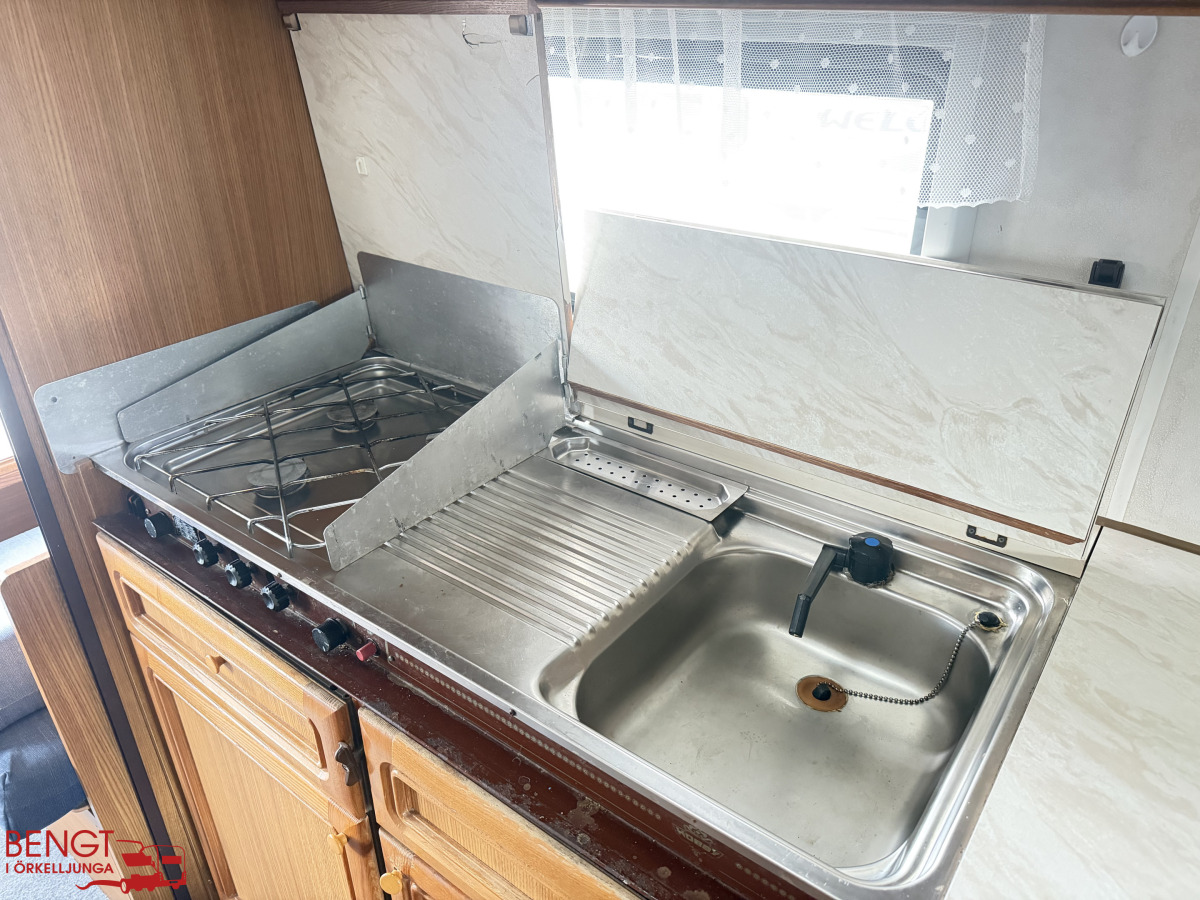 Hobby 530 TK De Luxe Renoveringsobjekt, bild 12 av 25